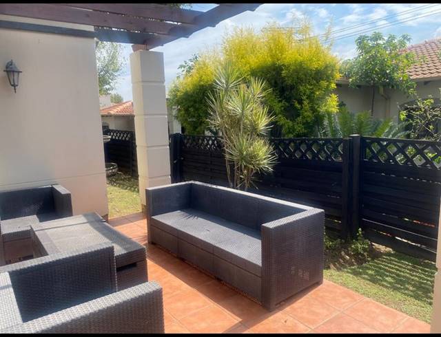 2 BEDROOM TOWNHOUSE FOR SALE IN PAULSHOF